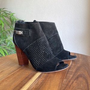 Dolce Vita Ankle Booties Women’s 6.5 Black Brown Suede Chunky Heel Boot Cutouts